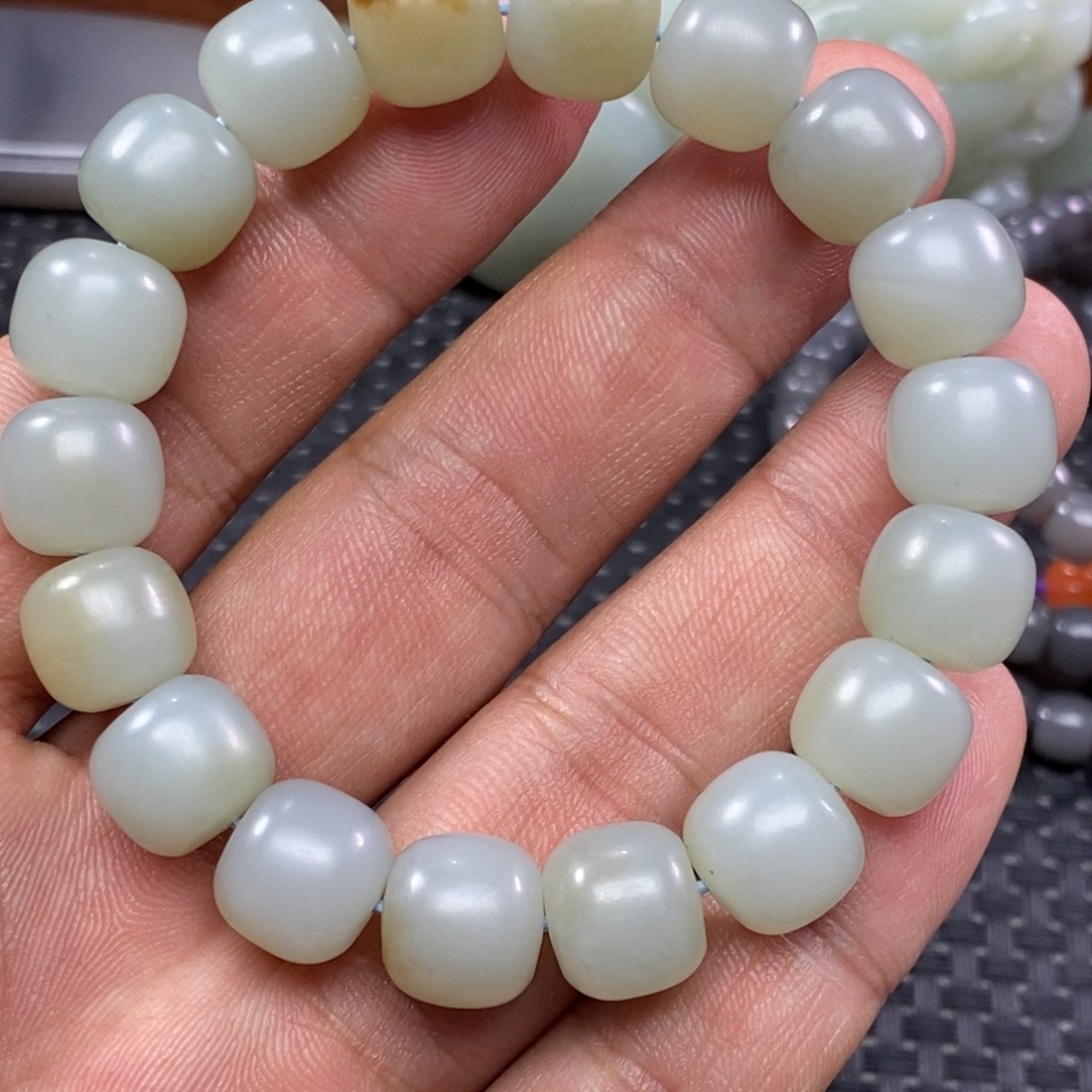 和田玉手链未镶嵌