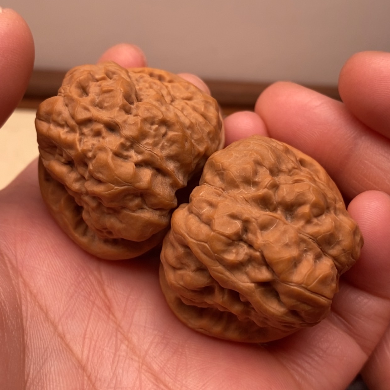 【闪购商品】把件文玩核桃边40左右