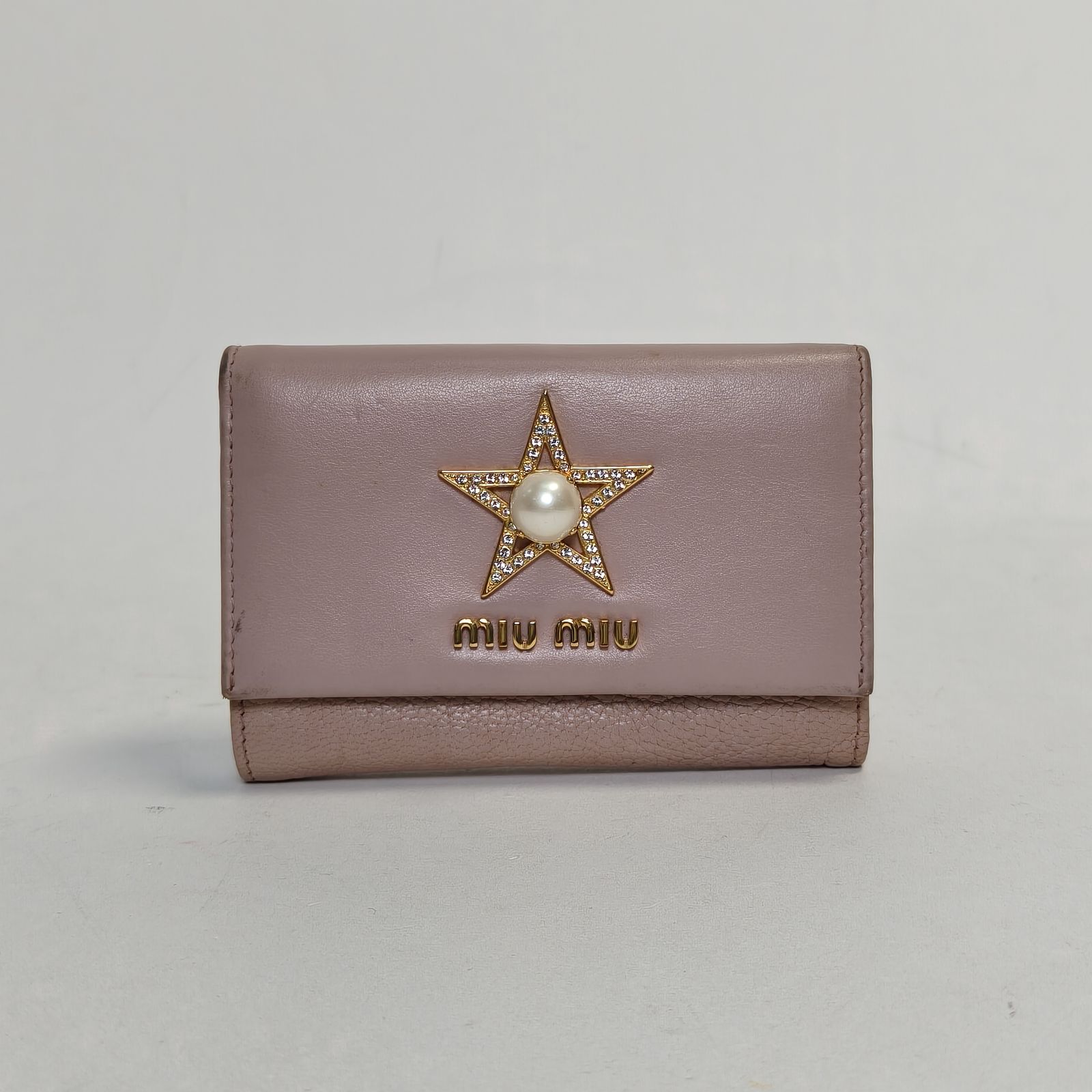 95新 MIU MIU/缪缪 【特价黑黑】粉色 山羊皮 钱包