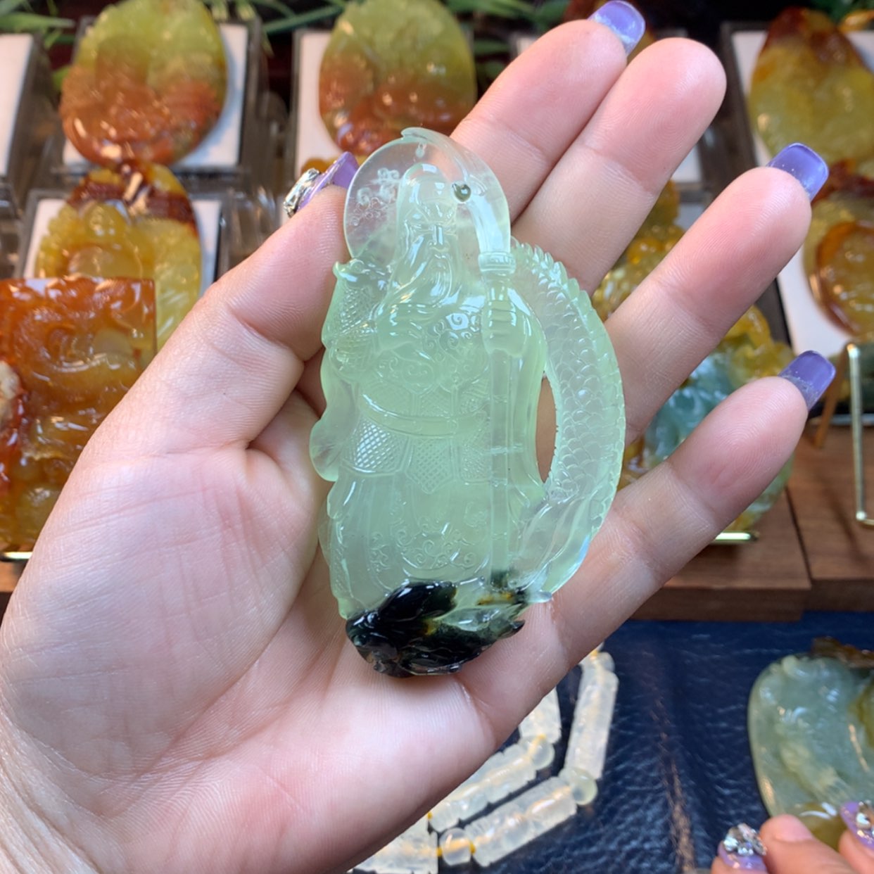 【闪购商品】蛇纹石玉颈饰未镶嵌