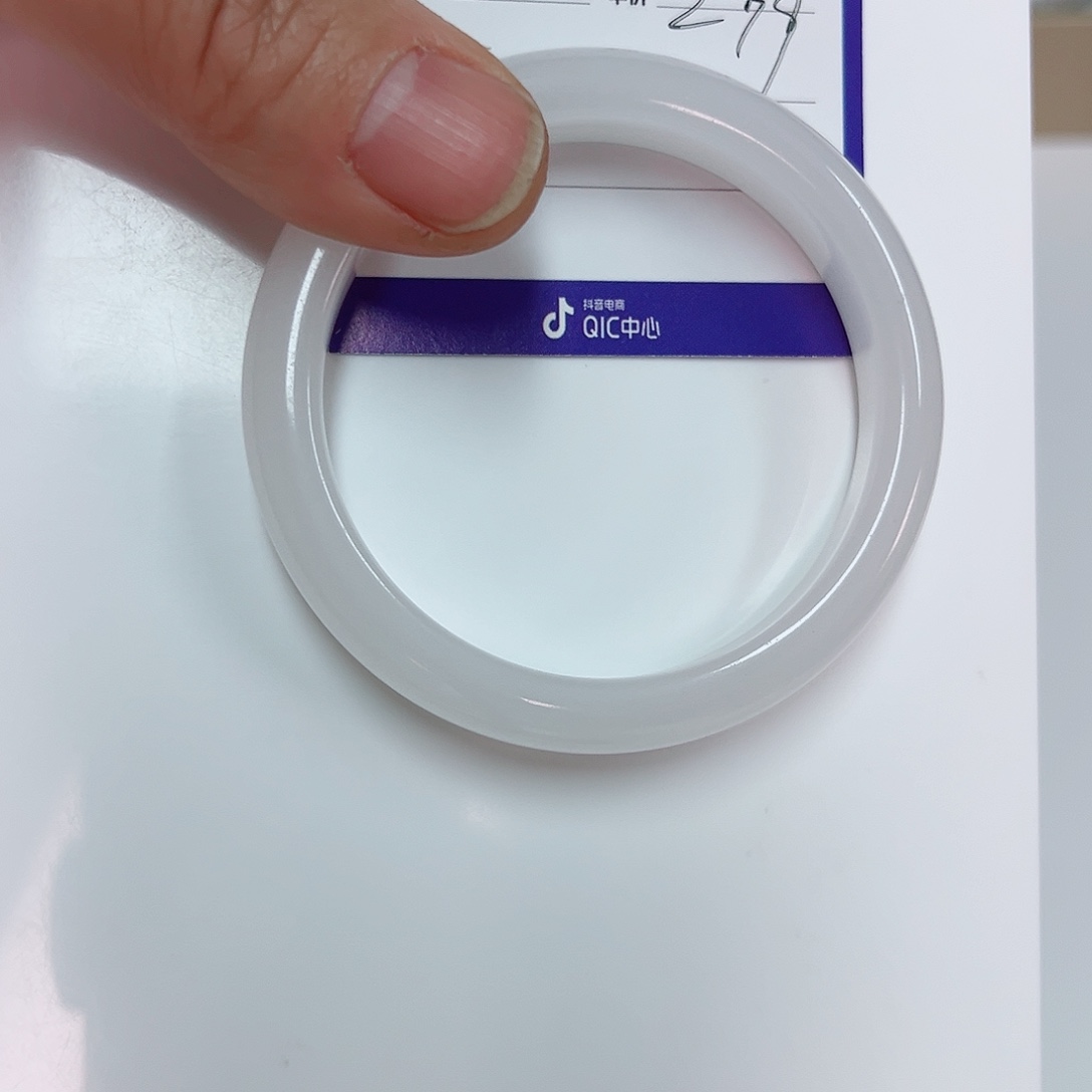 石英质玉手镯未镶嵌U****e