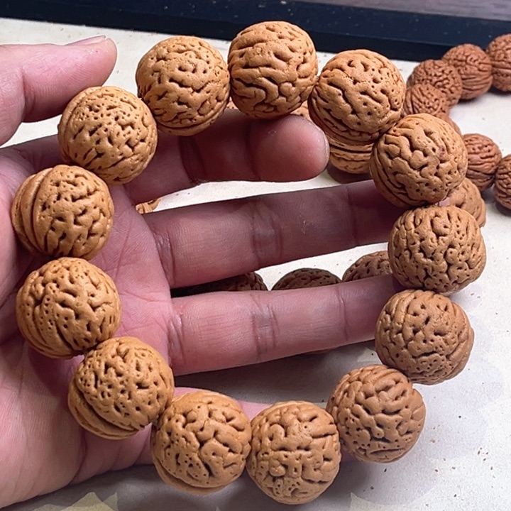 吊坠桃核桃核肌肉满天星23.5