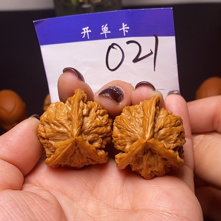 吊坠桃核文玩核桃盘山三棱35微修n