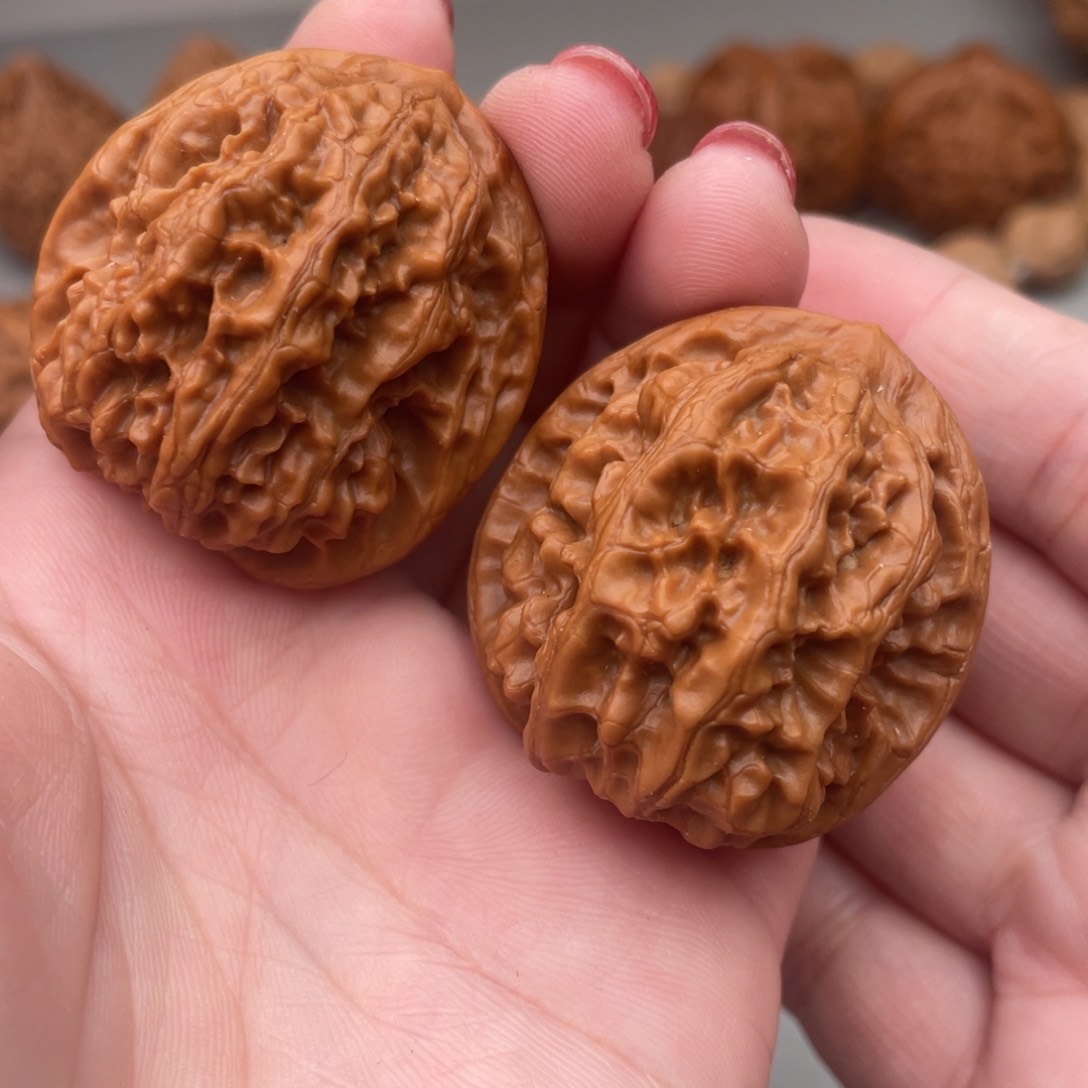 文玩核桃把件磐石36