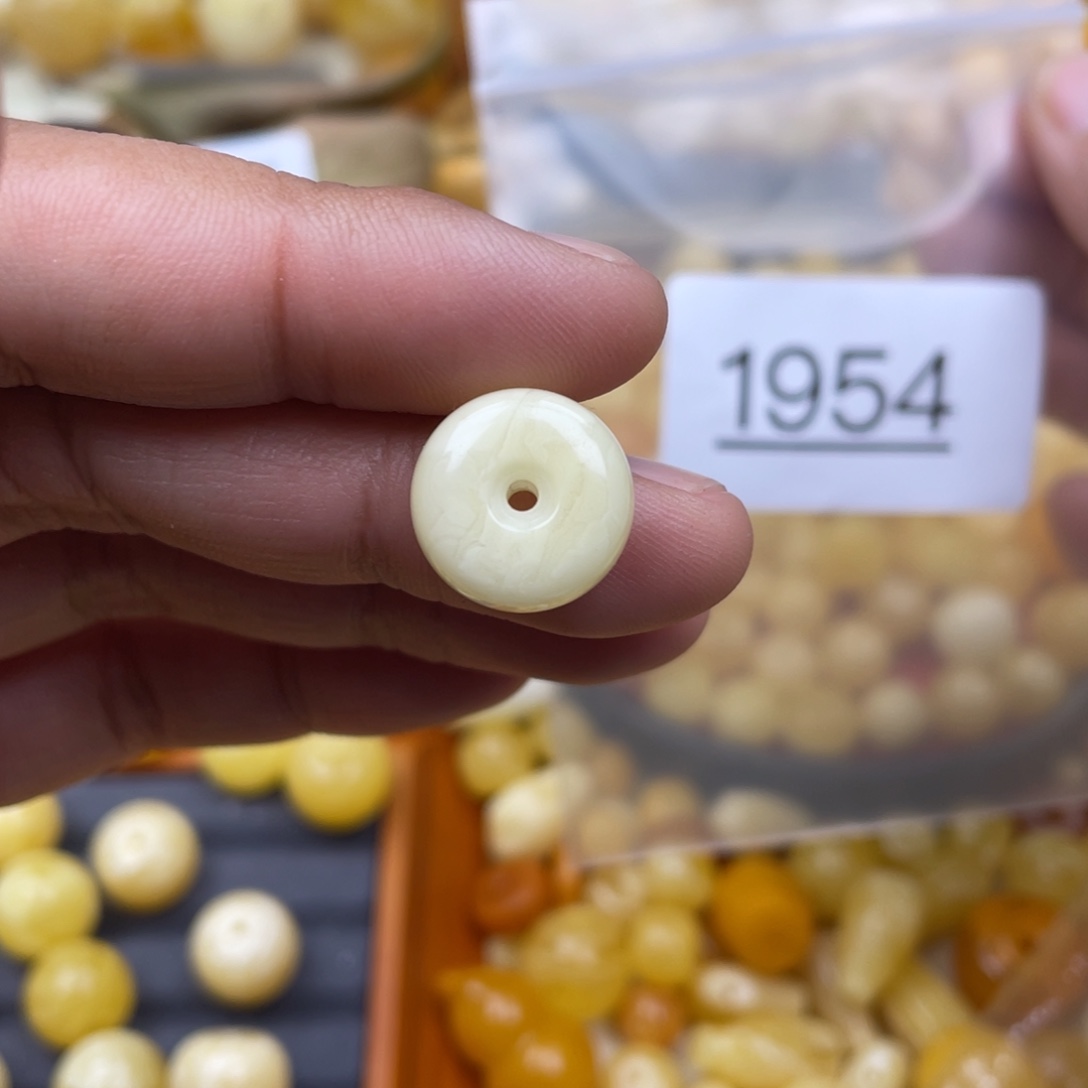 琥珀珠宝奇石未镶嵌14.9