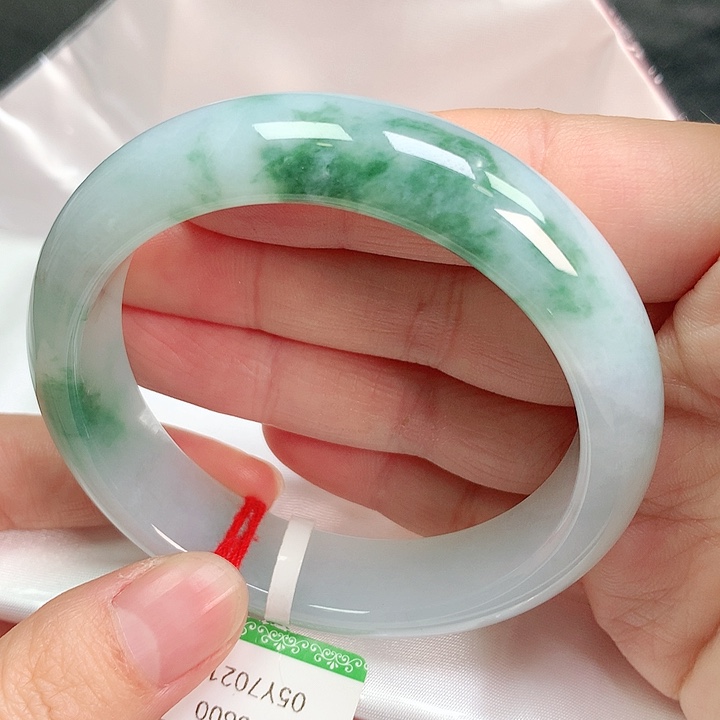 【闪购商品】翡翠手镯未镶嵌5455圈
