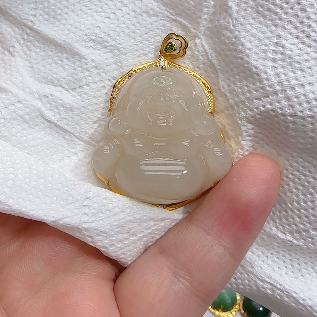 和田玉吊坠(不含链)18K金镶嵌