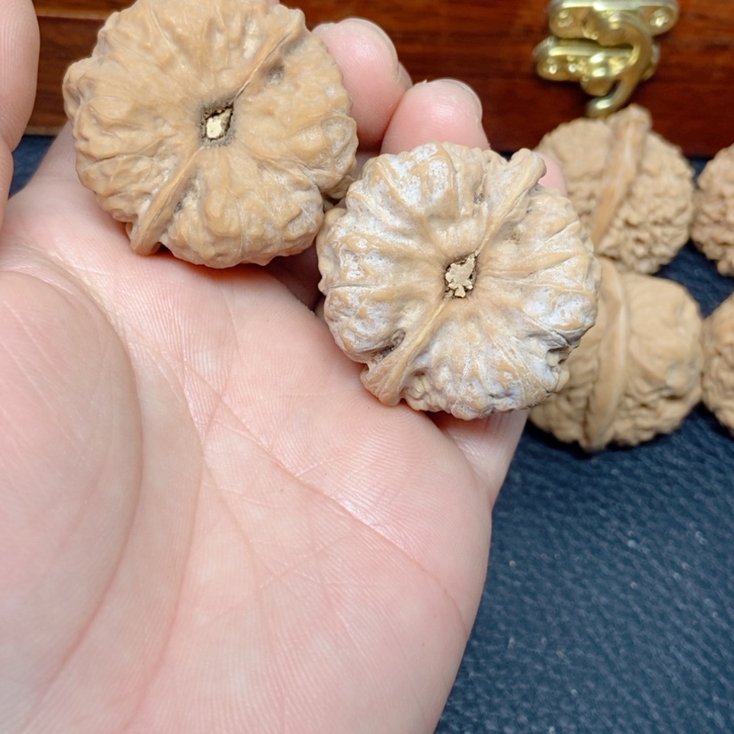 【闪购商品】文玩核桃吊坠是****?蛙蛙39