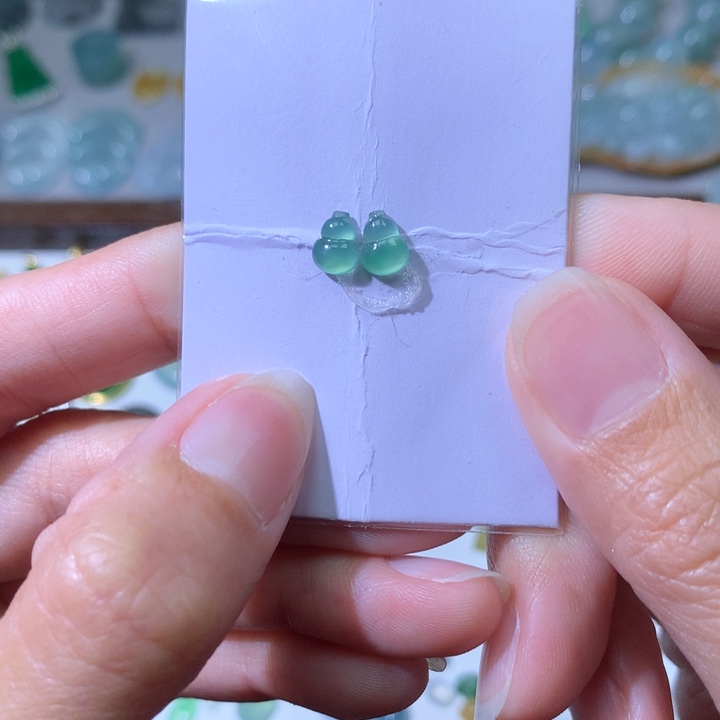 翡翠颈饰未镶嵌葫芦