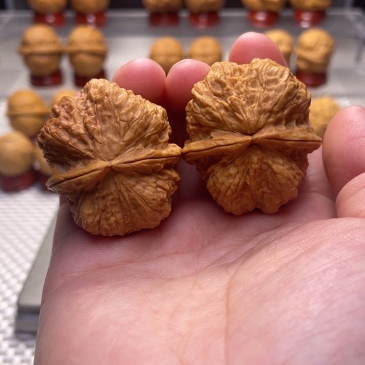 文玩核桃把件2鬼脸蝴蝶