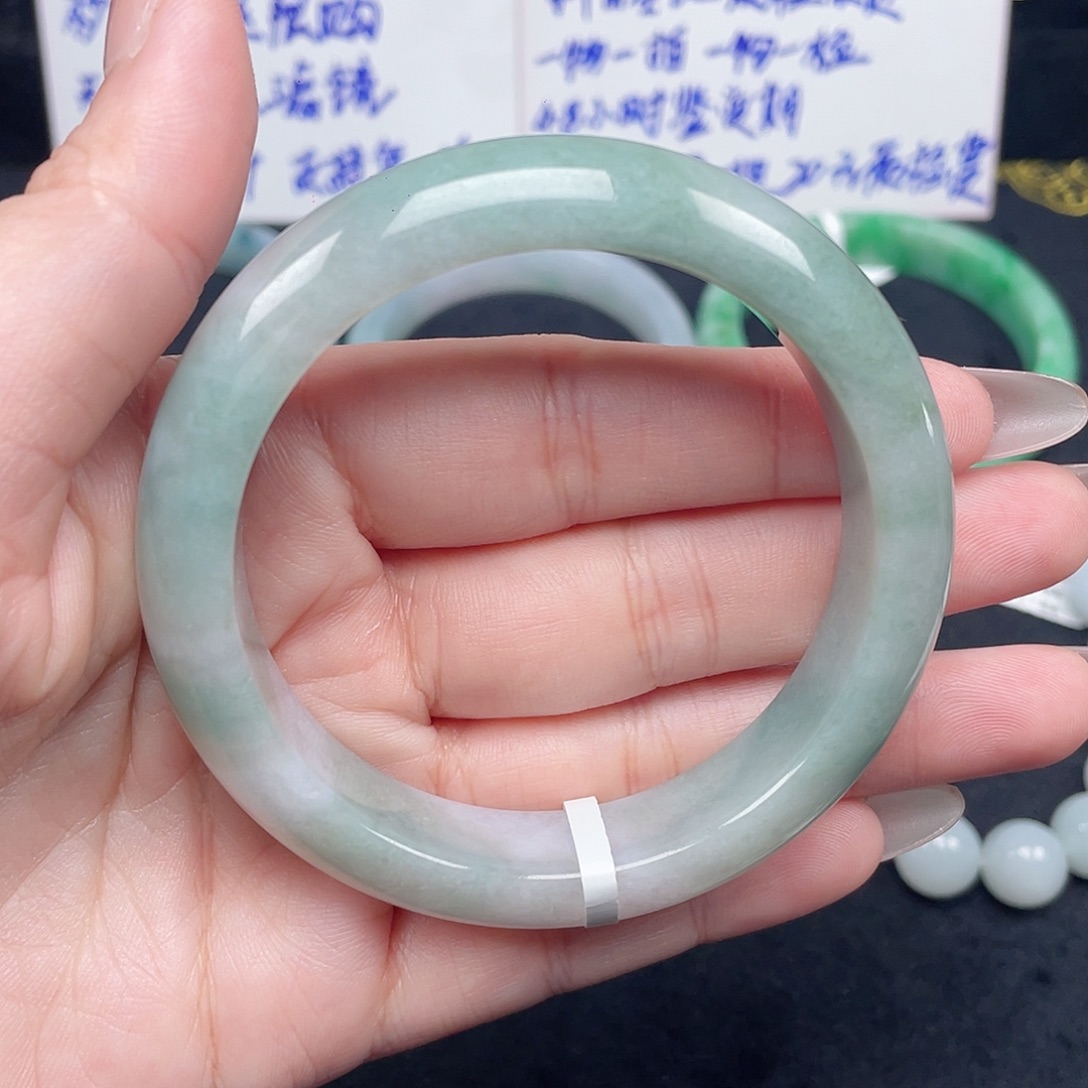 翡翠未镶嵌手镯032