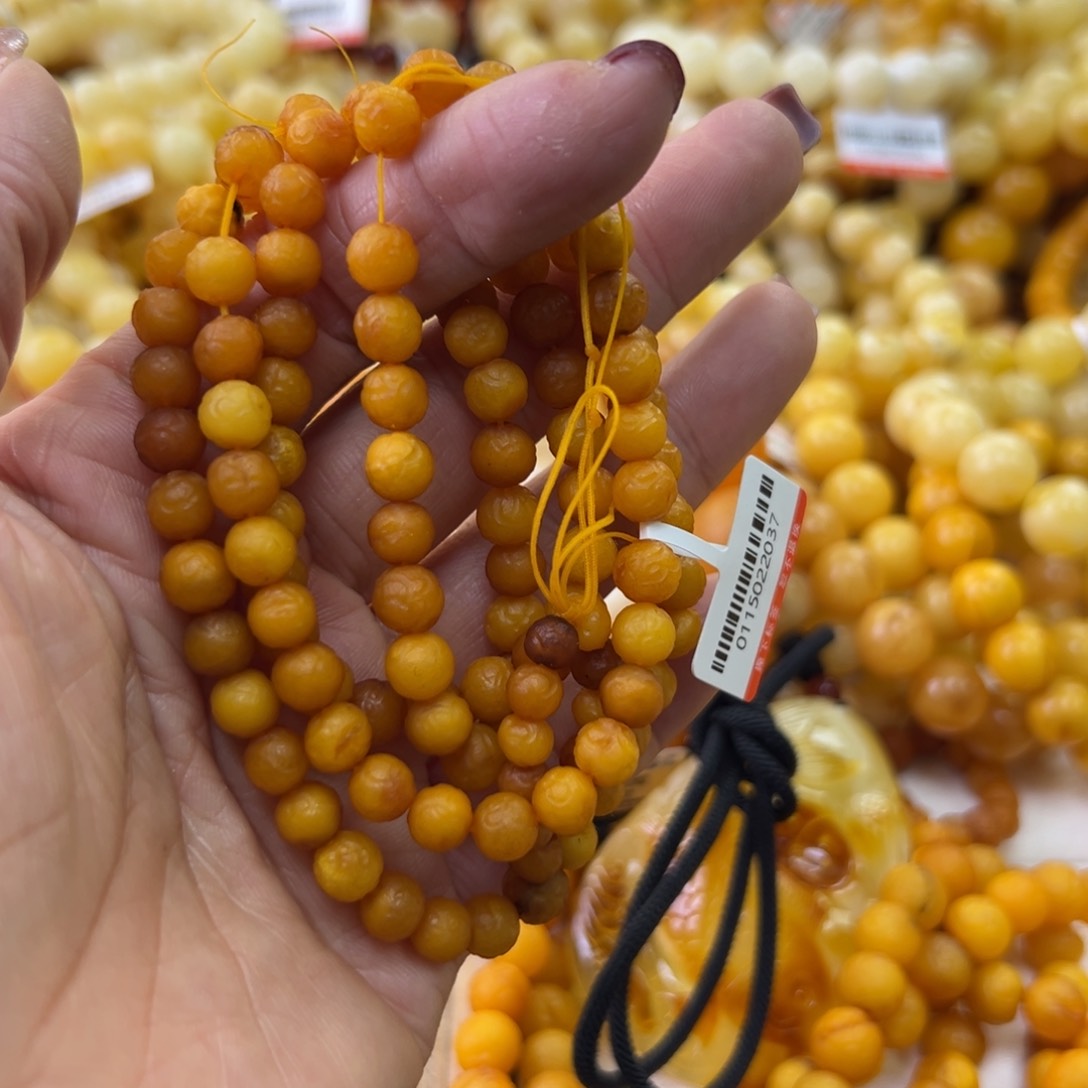 琥珀珠宝奇石未镶嵌