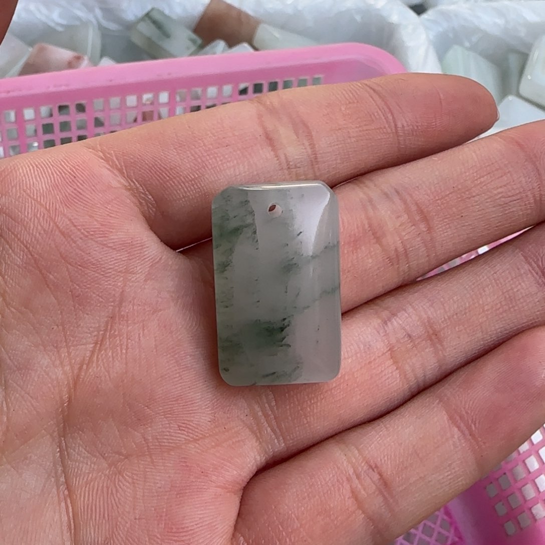 石英质玉颈饰未镶嵌