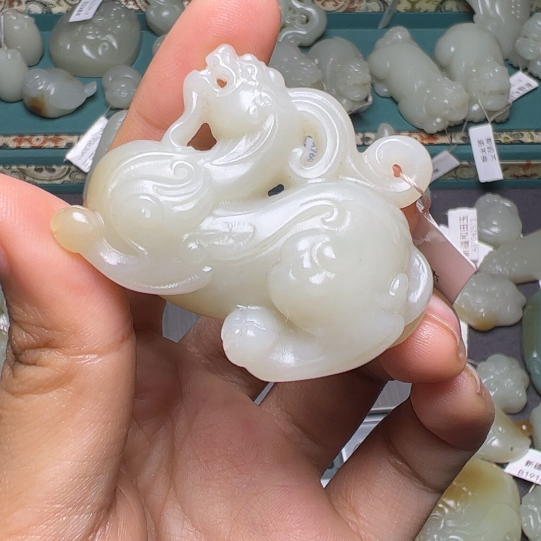 和田玉颈饰未镶嵌