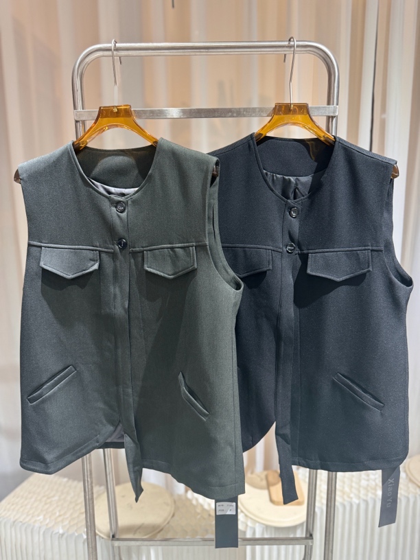 圆领百搭宽松型马夹春季潮流纯色夏季宽松潮流马甲