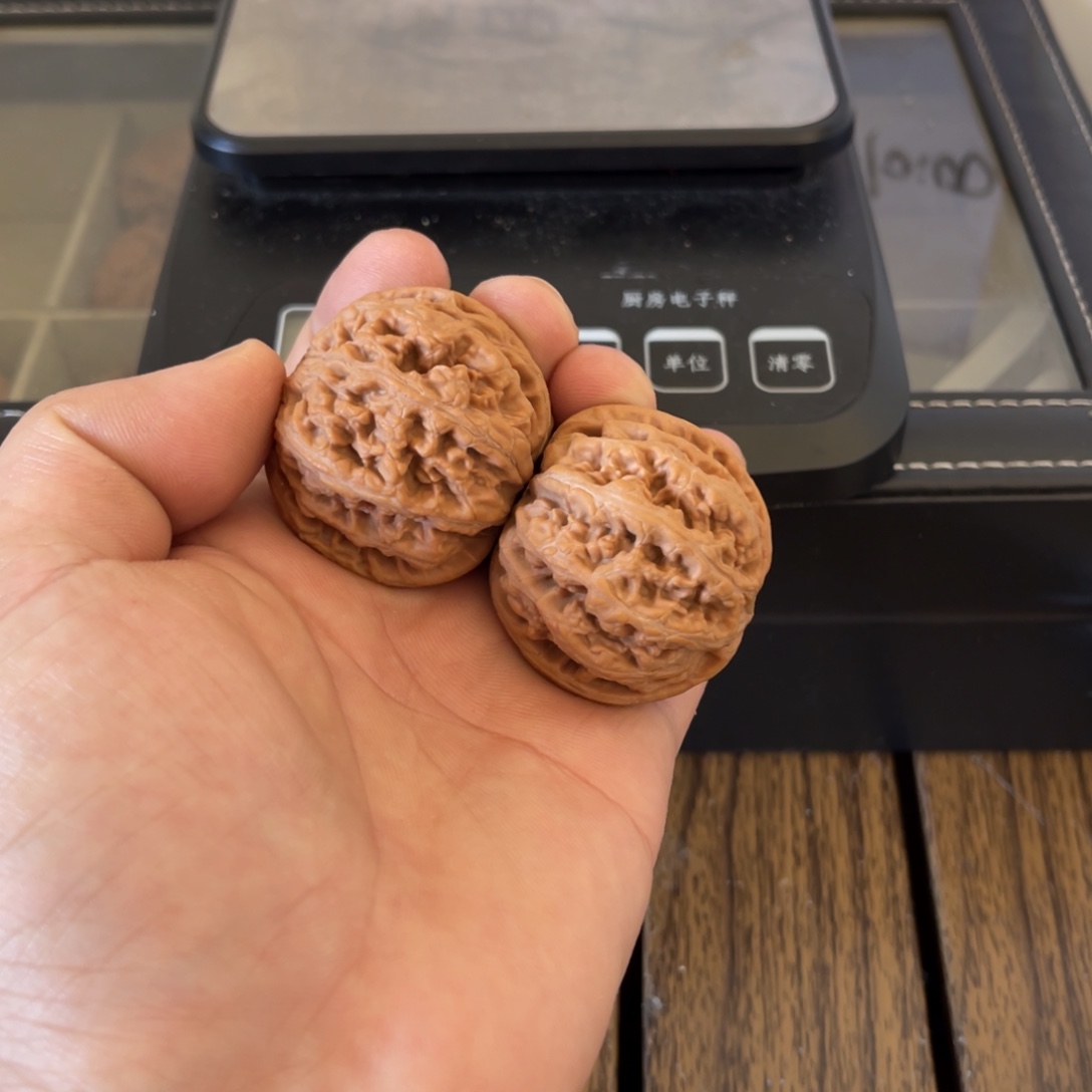 吊坠文玩核桃1011-42全  球