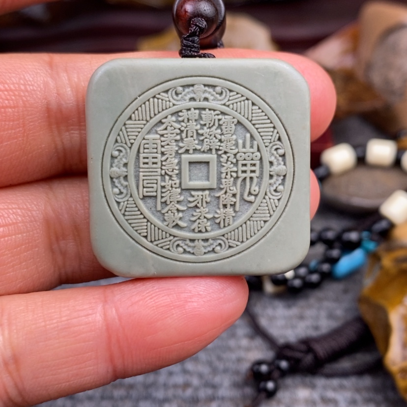 【闪购商品】原石雕刻手把件