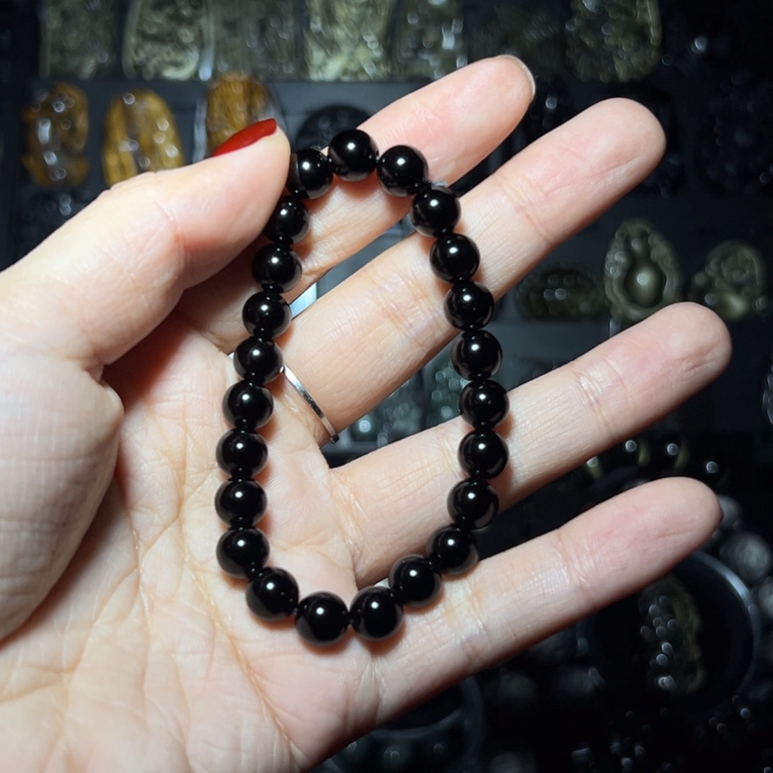 噢***à石英质玉未镶嵌颈饰