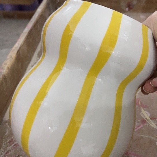 多肉绿植陶瓷花盆9.9包邮，有孔