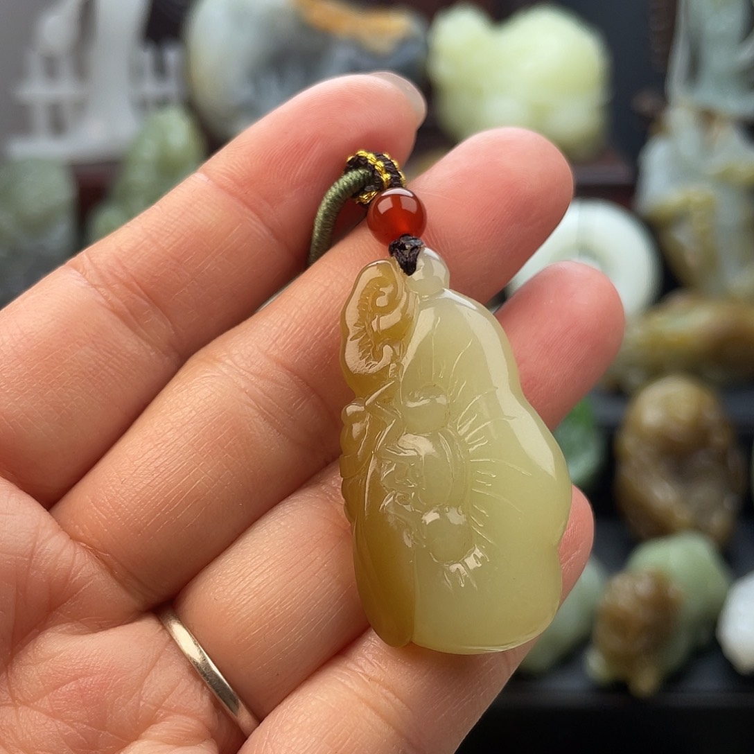 和田玉颈饰未镶嵌