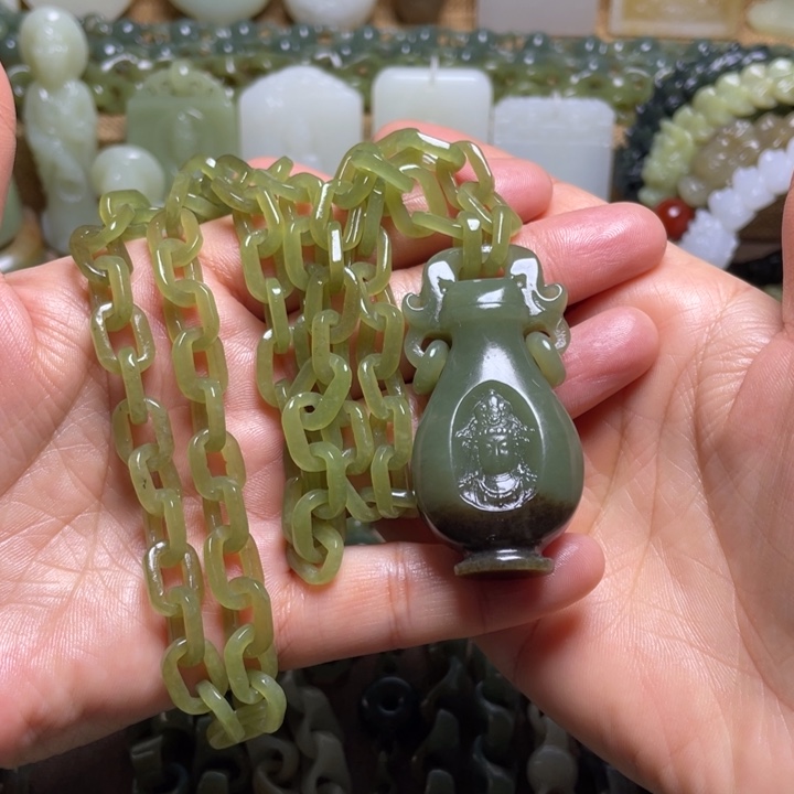 和田玉未镶嵌颈饰