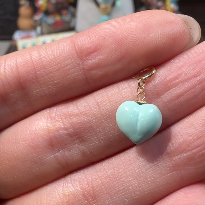 绿松石18K金镶嵌屁桃小滴流