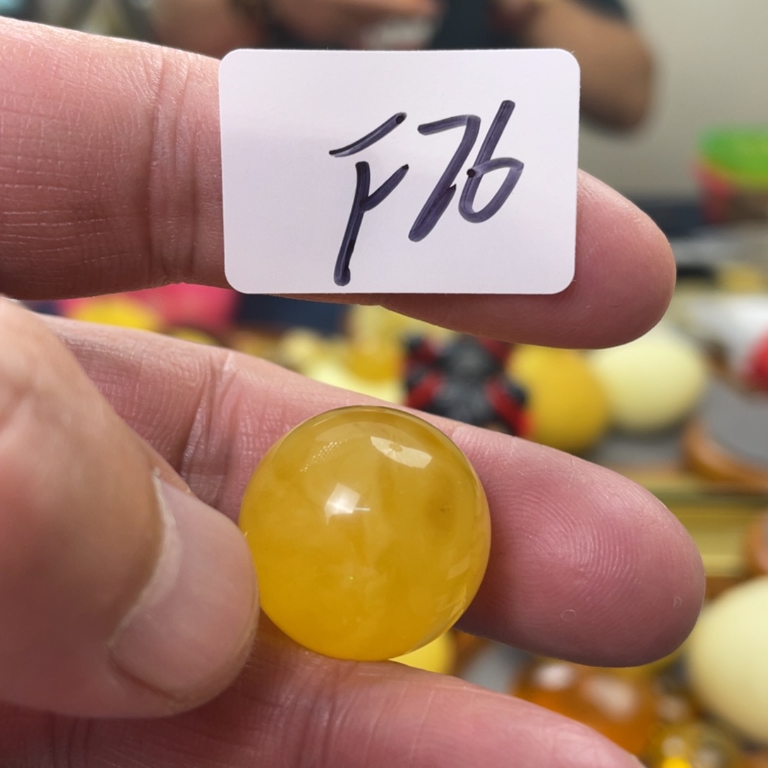 手链琥珀未镶嵌多样性发，发其中一件