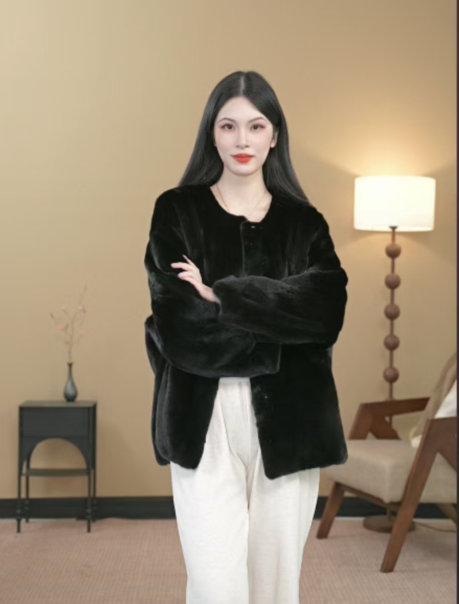 MANFDUO/曼妃朵2410进口水貂皮草冬季洋气新款女士外套气质秋冬厚