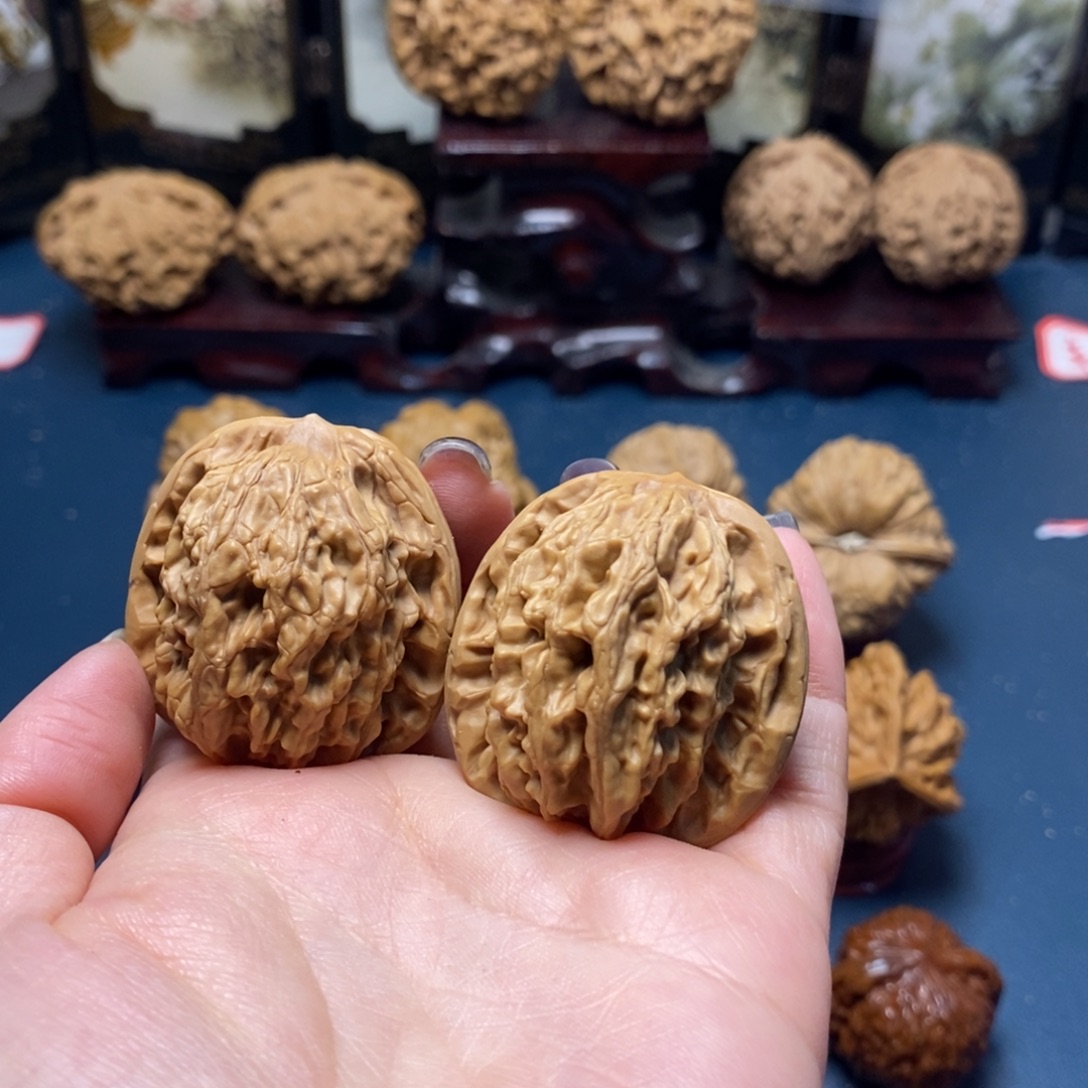 文玩核桃吊坠虎头41