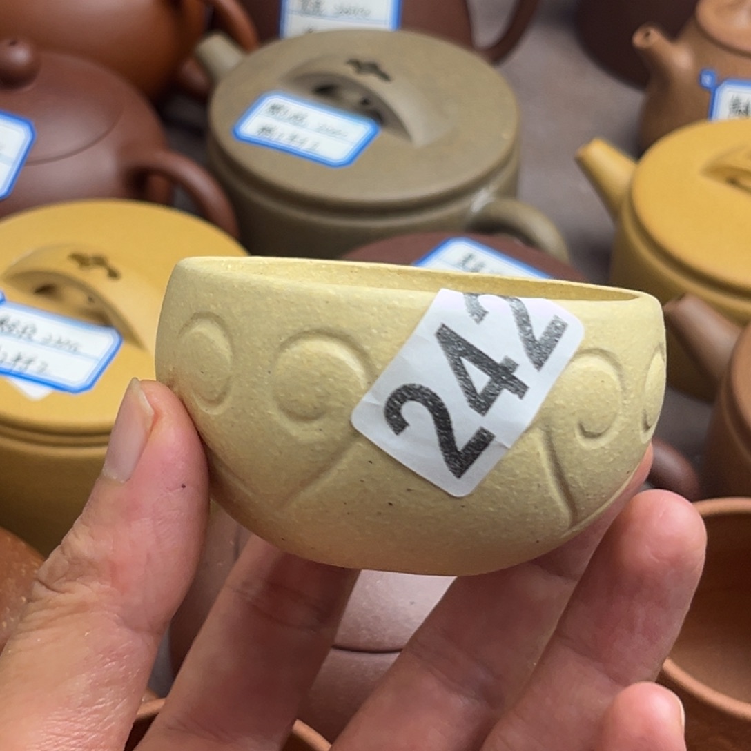 紫砂茶壶本绿100cc左右瑕疵不挑