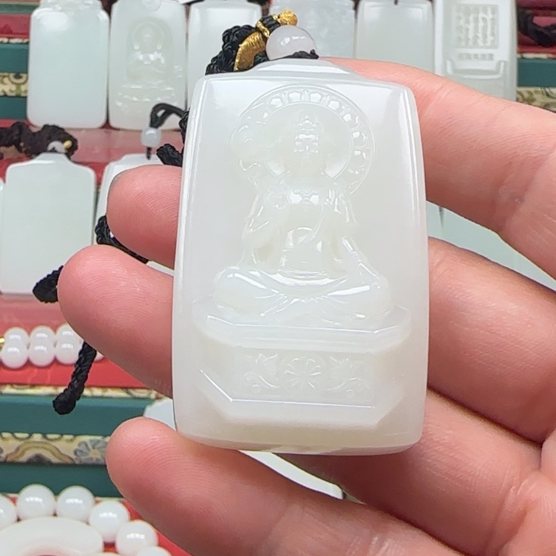 未镶嵌和田玉挂件《**》