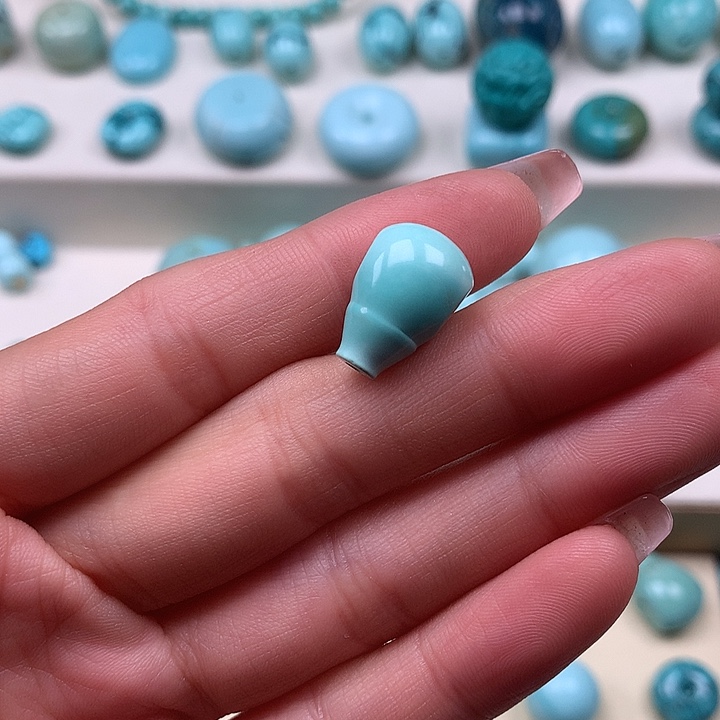 上***-绿松石未镶嵌珠宝奇石