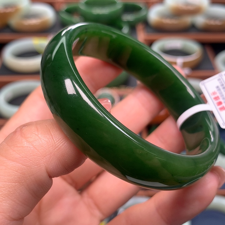 和田玉（碧玉）手镯未镶嵌
