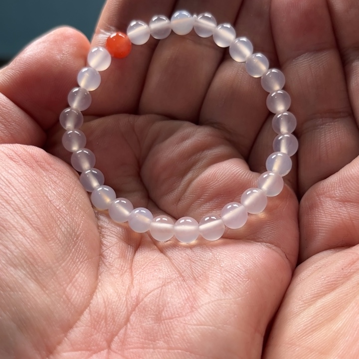 南红玛瑙手串未镶嵌