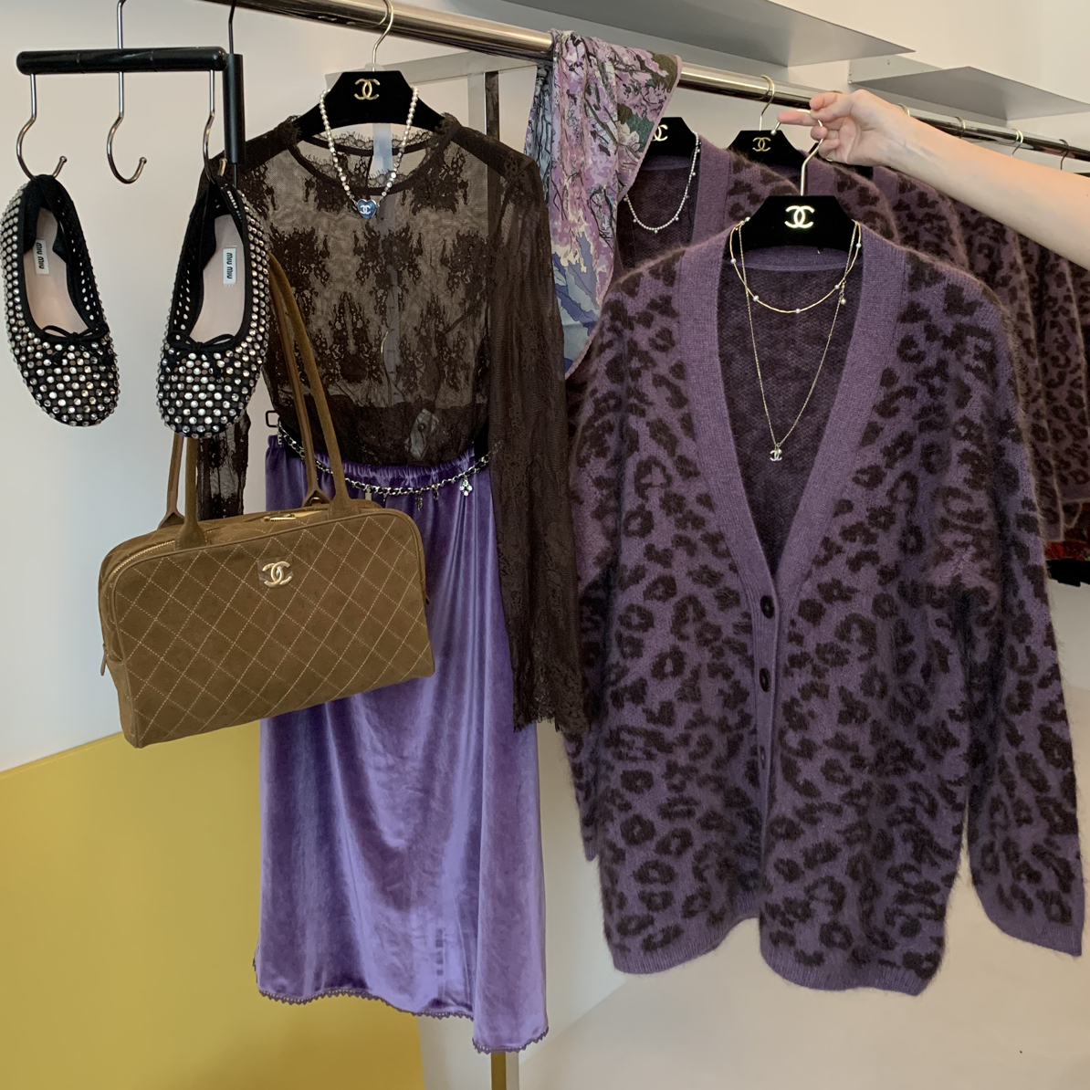 “好洋气的豹纹V领”慵懒风复古气质针织衫～