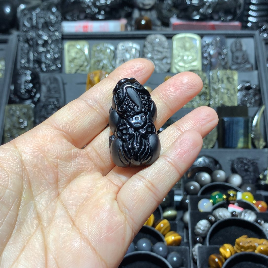 黑曜岩吊坠(赠链)未镶嵌嬅*