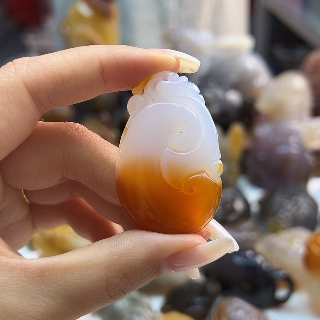 玛瑙/玉髓未镶嵌颈饰