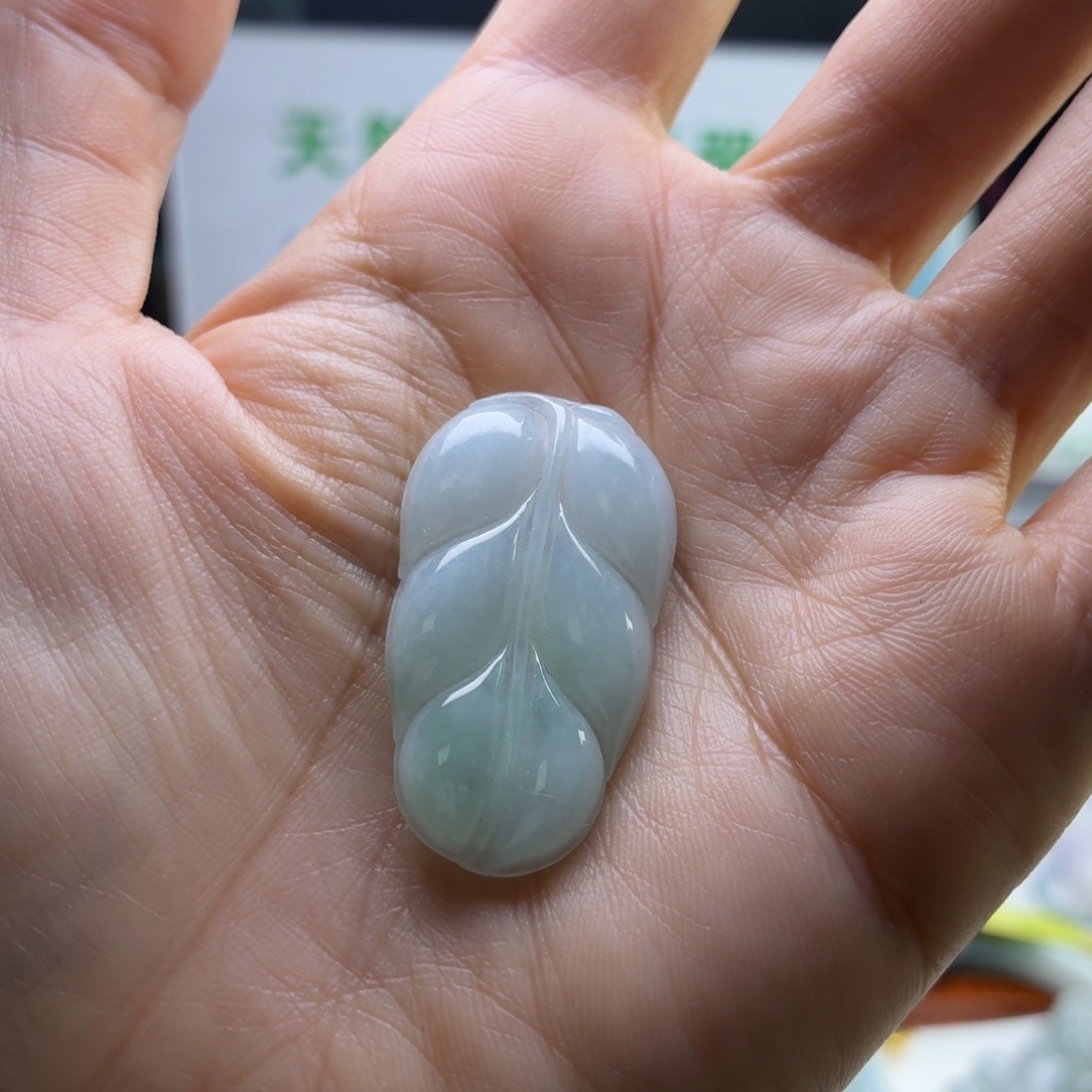 翡翠未镶嵌吊坠(不含链)叶子
