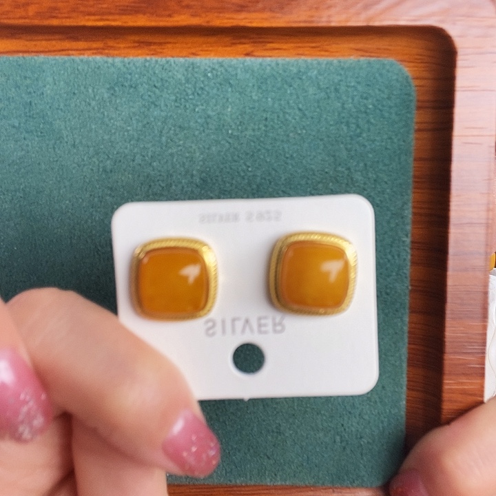蜜蜡银S925镶嵌耳饰耳钉