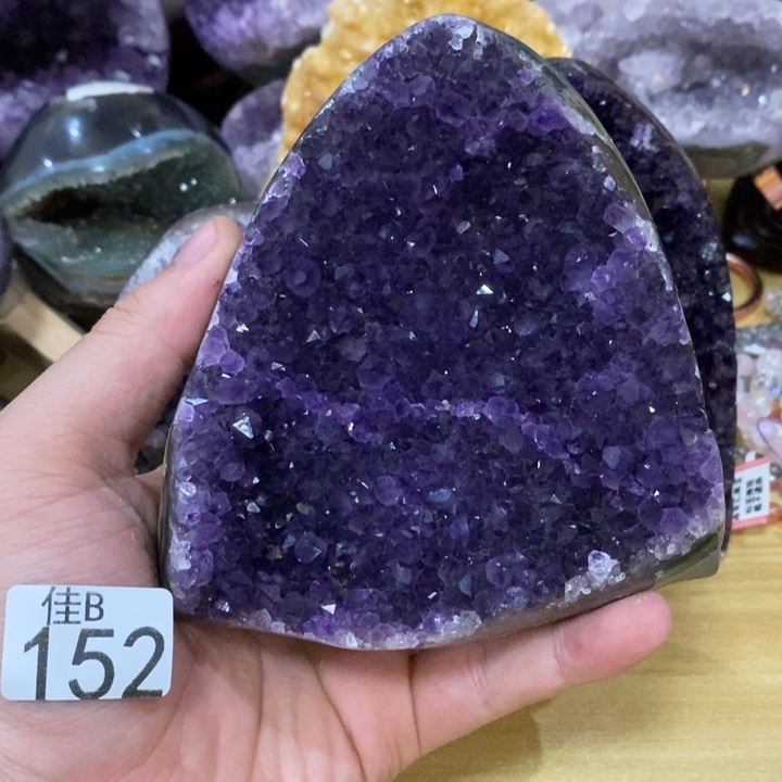 未镶嵌水晶大型摆件（非配饰）