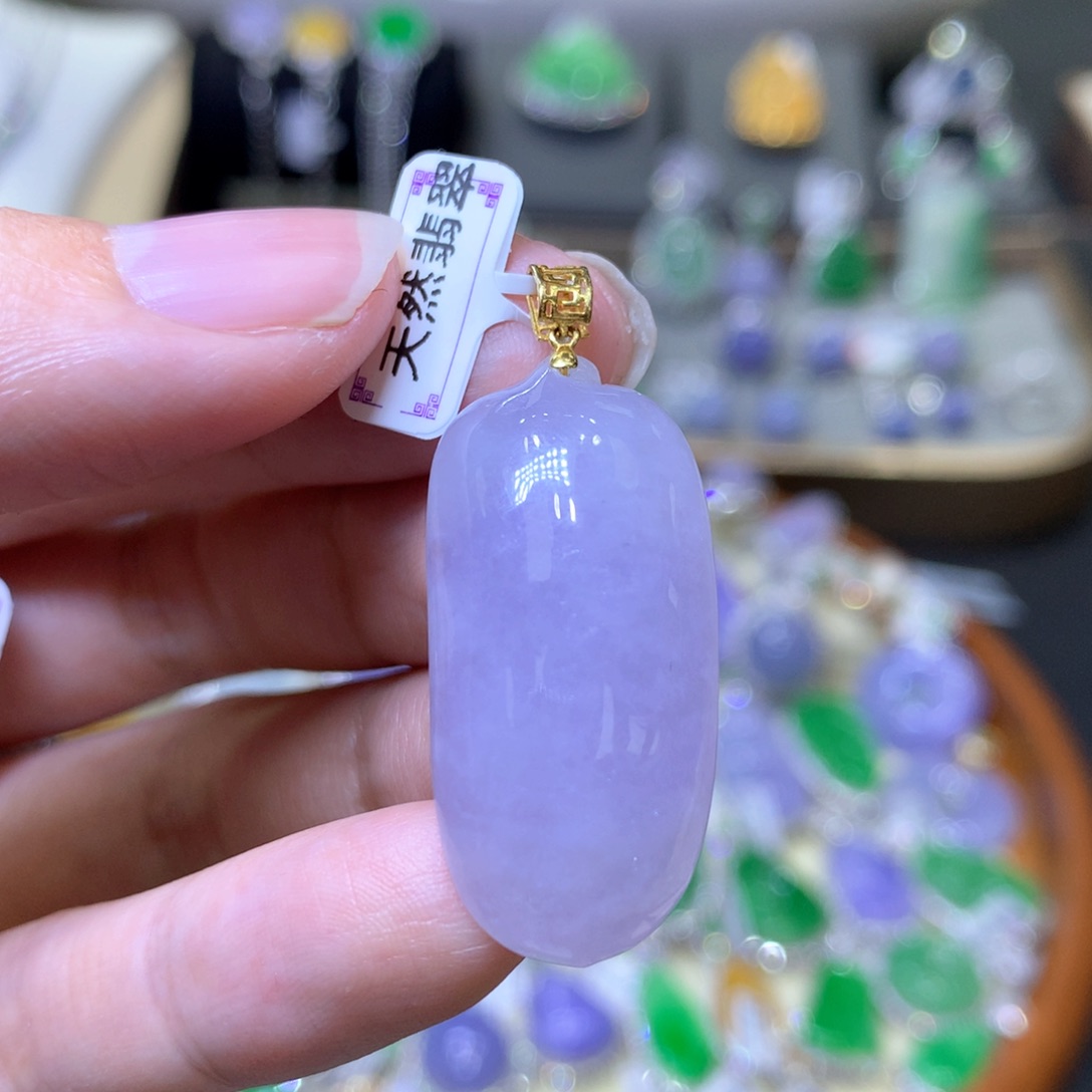 【闪购商品】翡翠颈饰18K金镶嵌翡翠吊坠项链