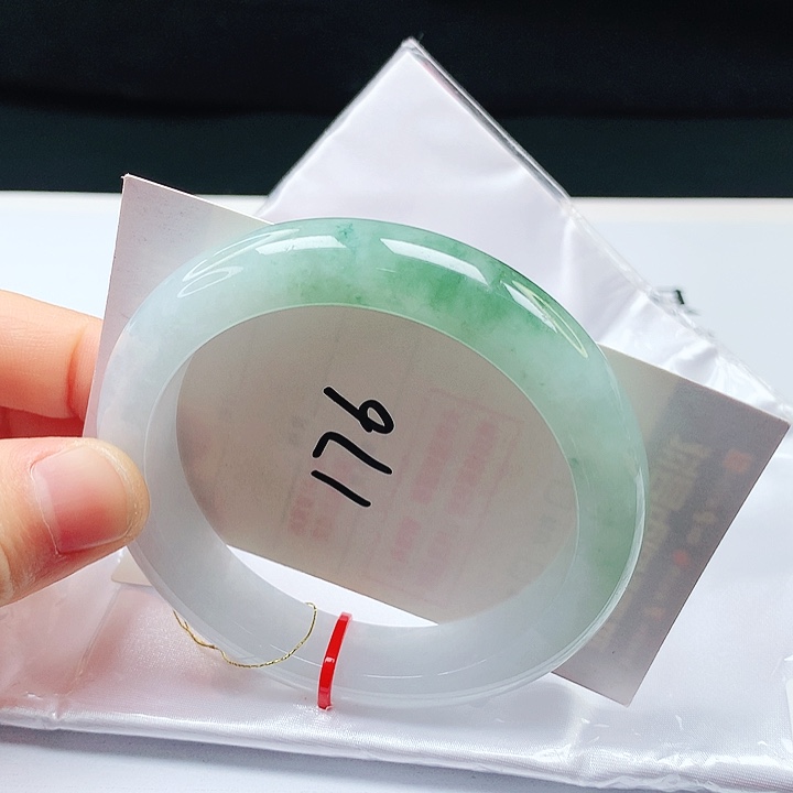 翡翠手镯未镶嵌58➕圈口