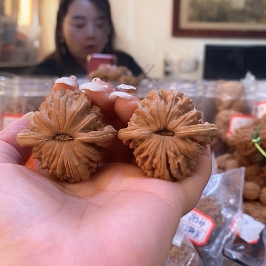 文玩核桃吊坠43四座楼有修