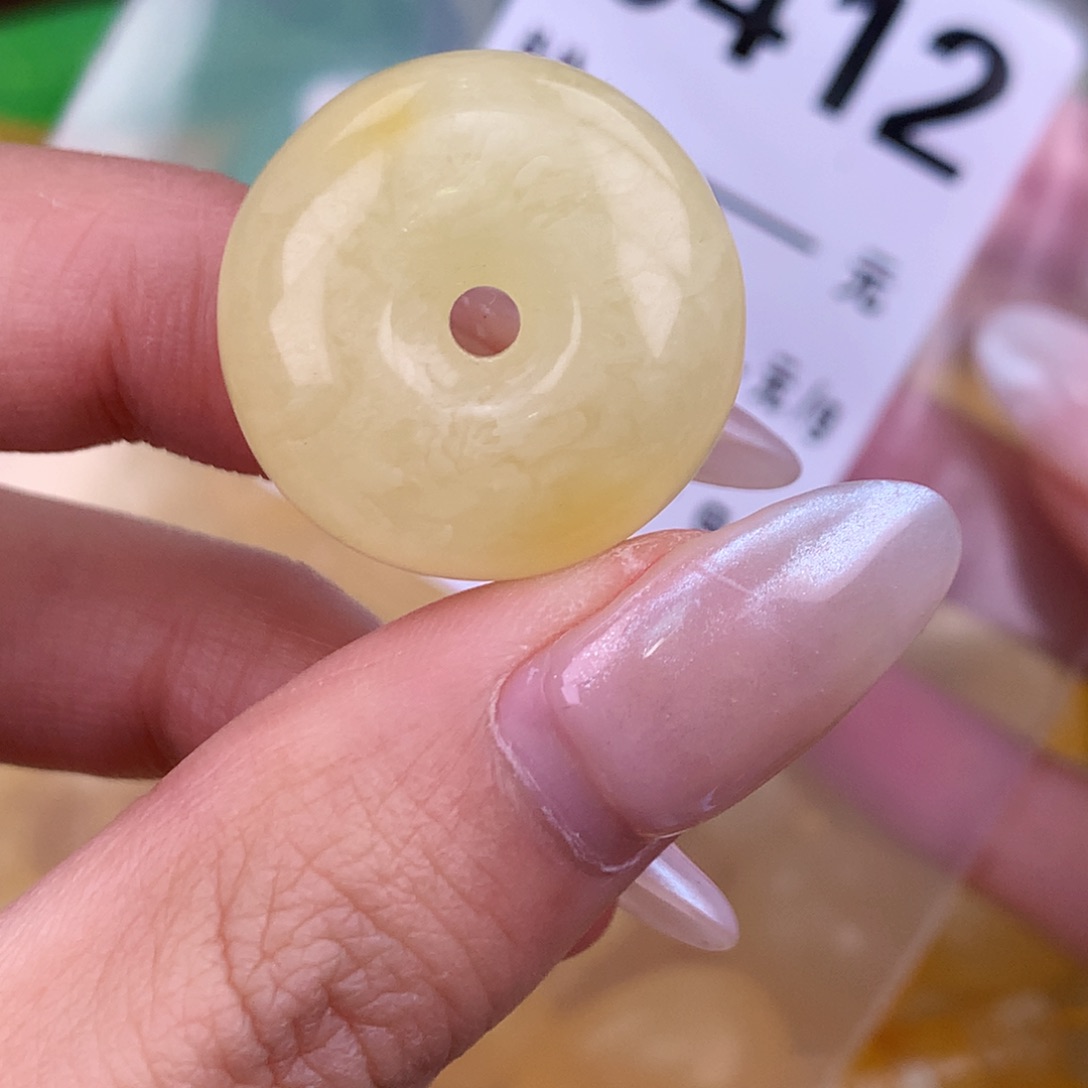 蜜蜡未镶嵌珠宝奇石23.7