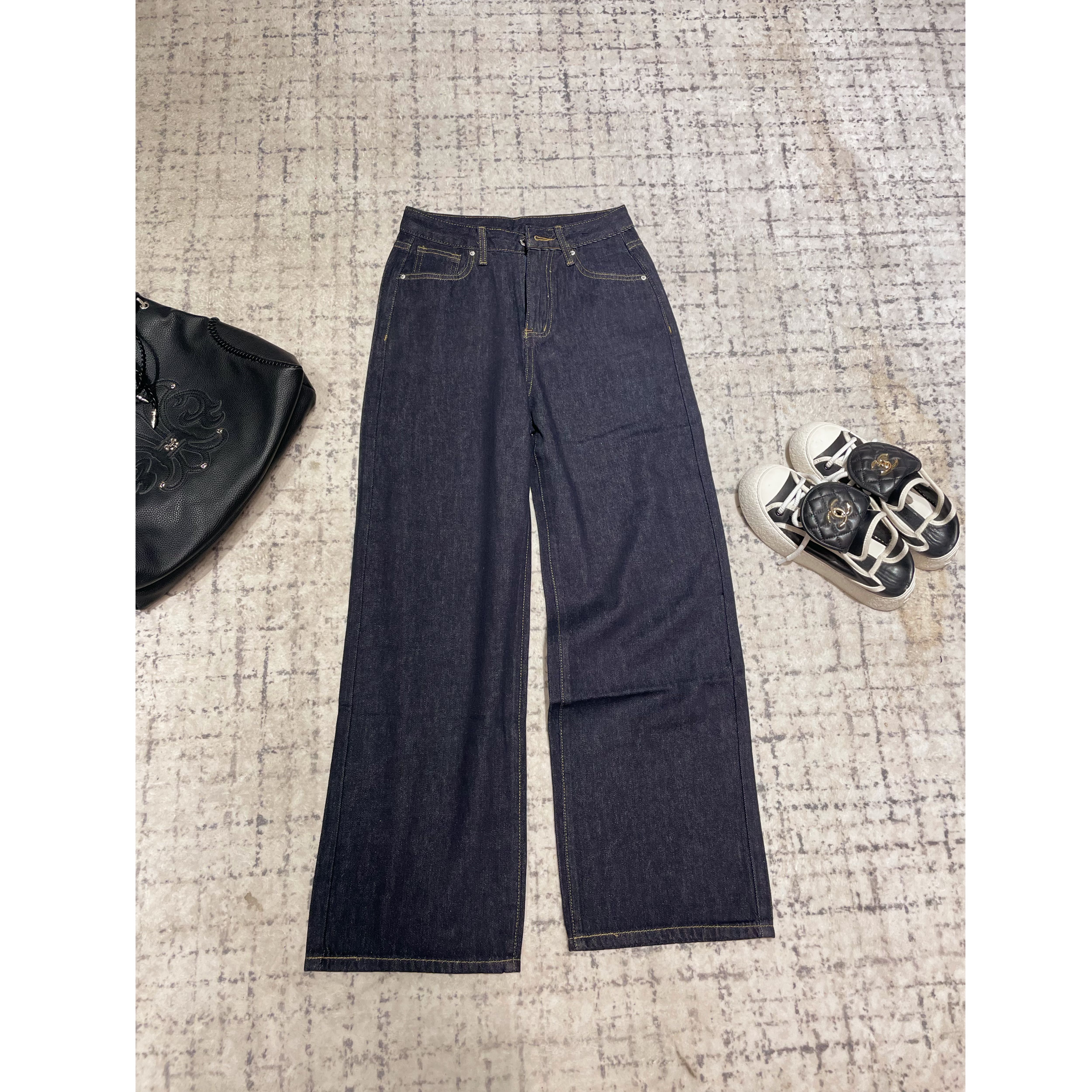 《An ni》早春新品时尚水洗口袋烫钻宽松直筒牛仔裤Ani-D117