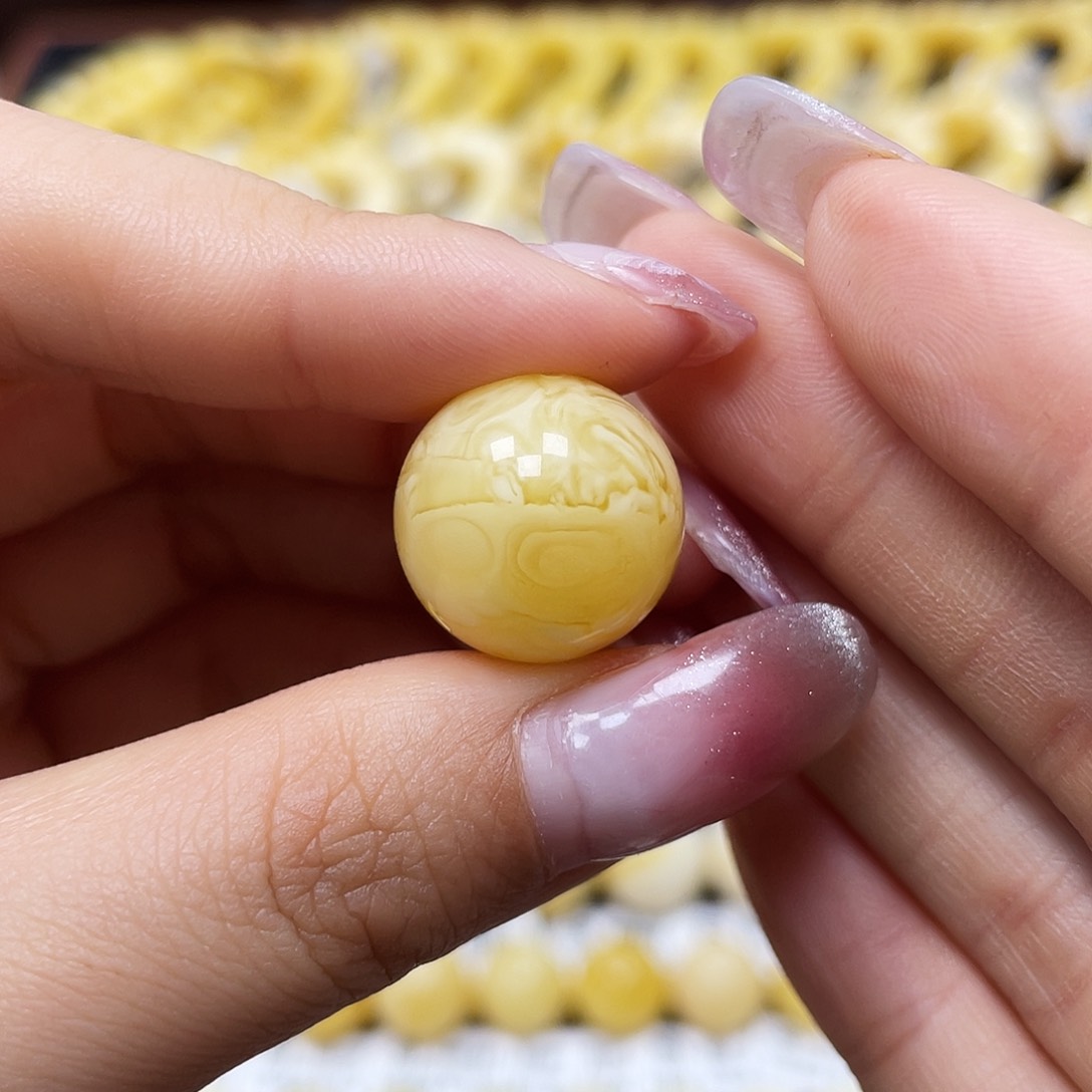 蜜蜡裸石未镶嵌圆珠16.6mm