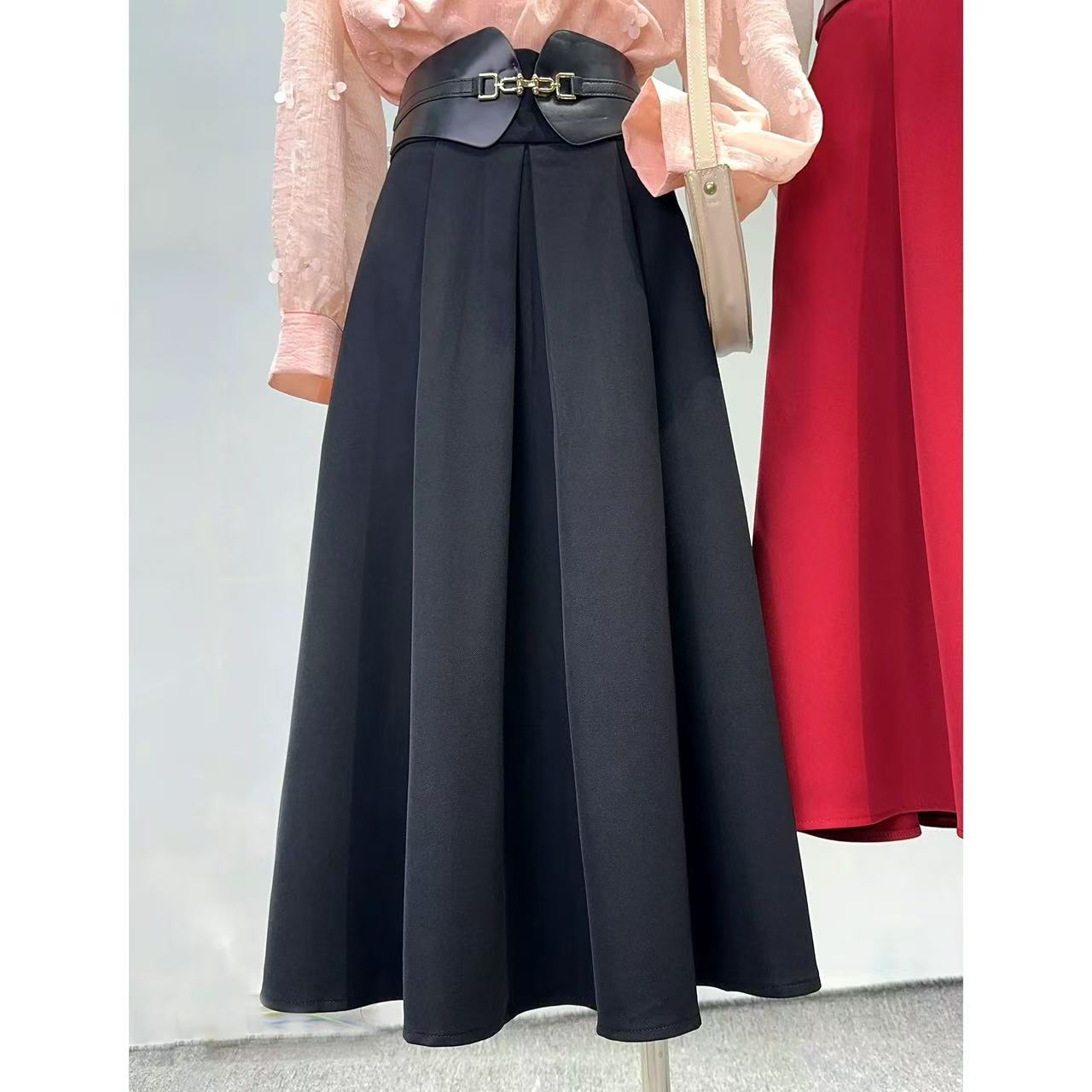 【晨浠定制】新款时尚设计感重工拼皮带百褶半身裙7768