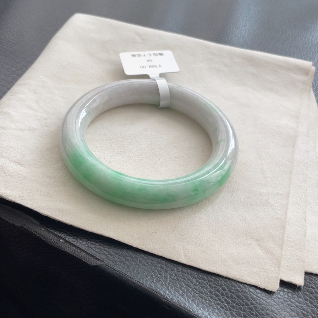 翡翠未镶嵌手镯纹裂58