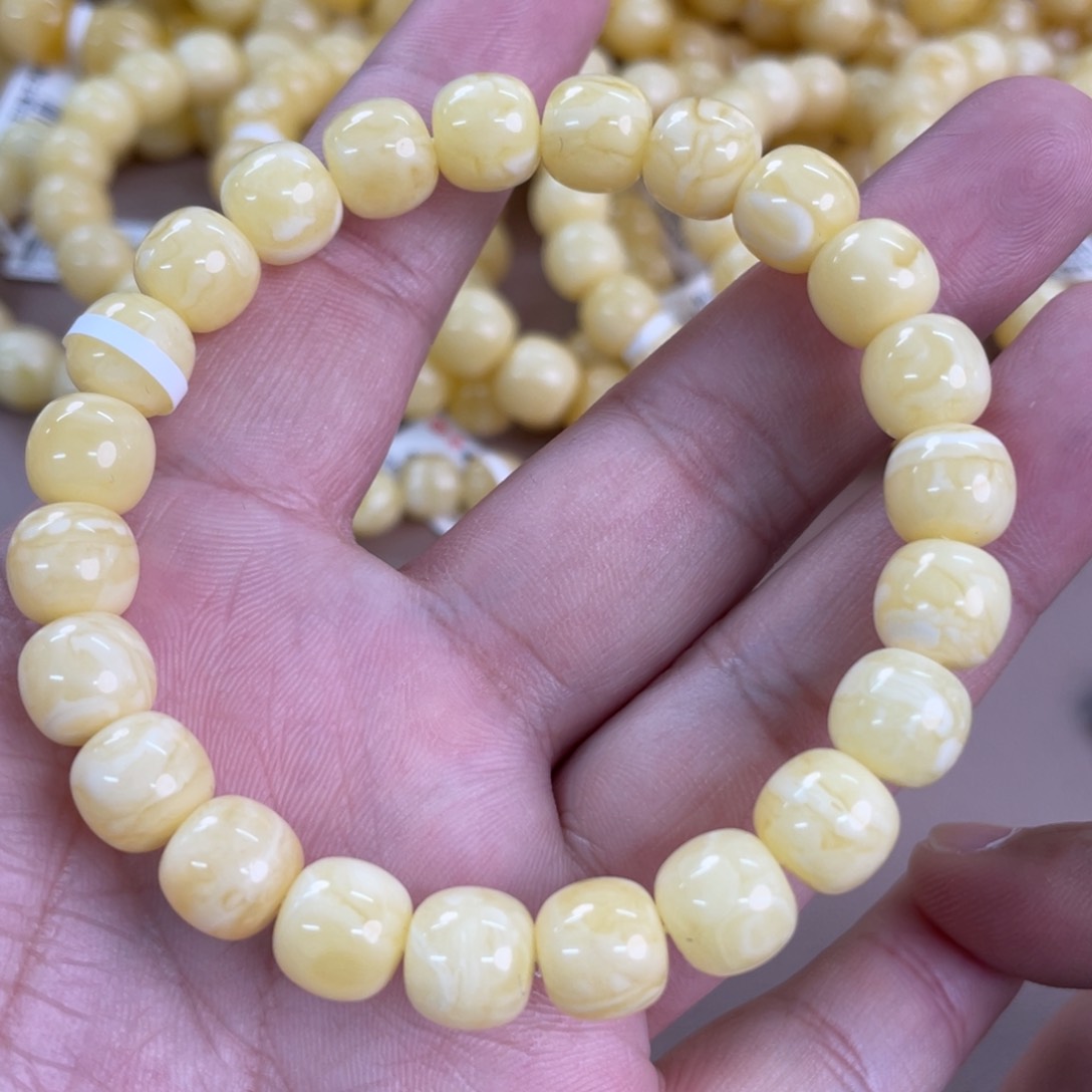 琥珀裸石未镶嵌1350000000000