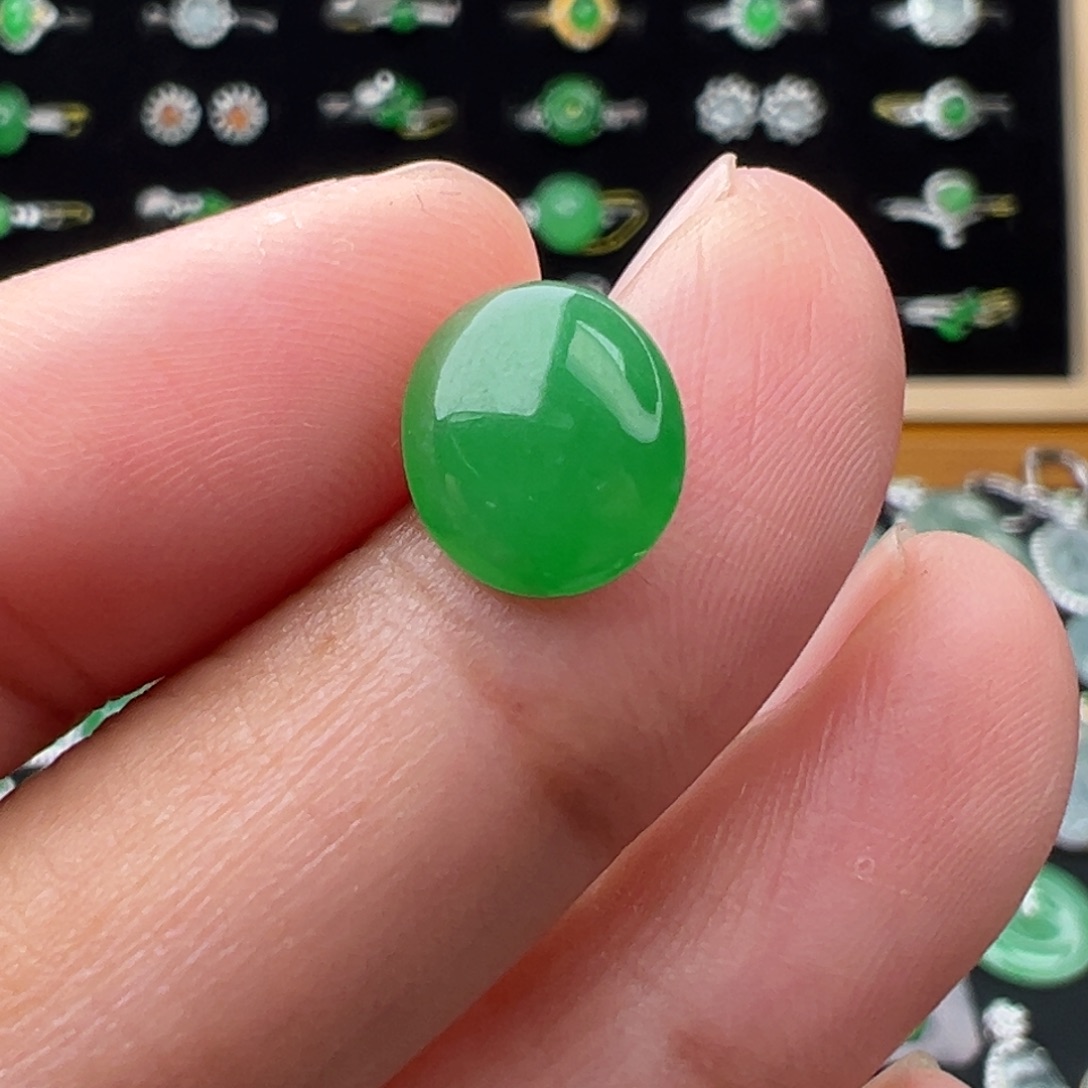 翡翠未镶嵌颈饰蛋9.7